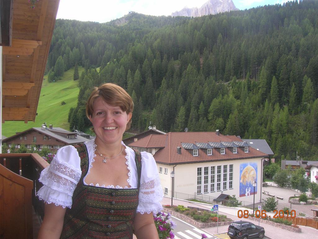 Garni Hotel Rezia Selva di Val Gardena Cameră foto