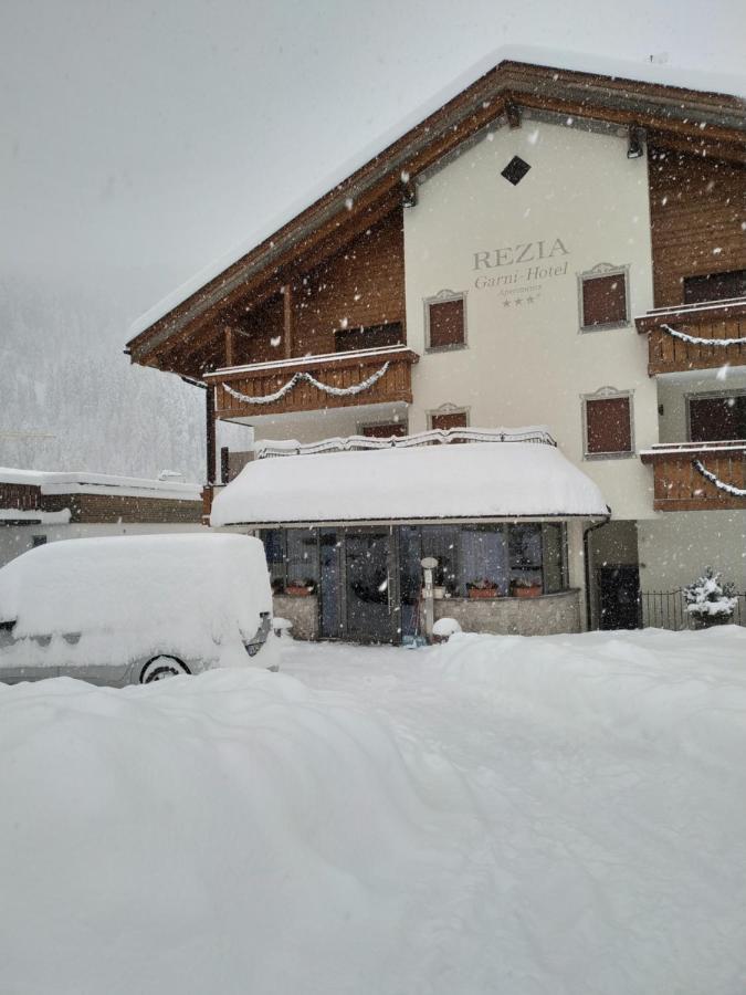 Garni Hotel Rezia Selva di Val Gardena Exterior foto